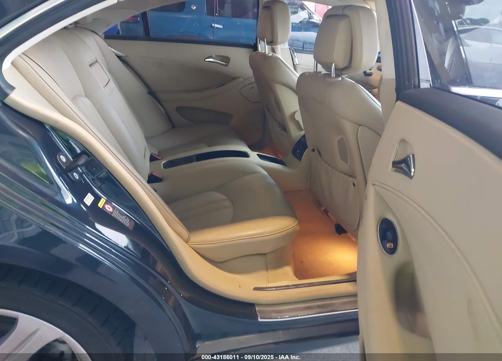 2007 MERCEDES-BENZ CLS 550 VIN: WDDDJ72X87A110600
