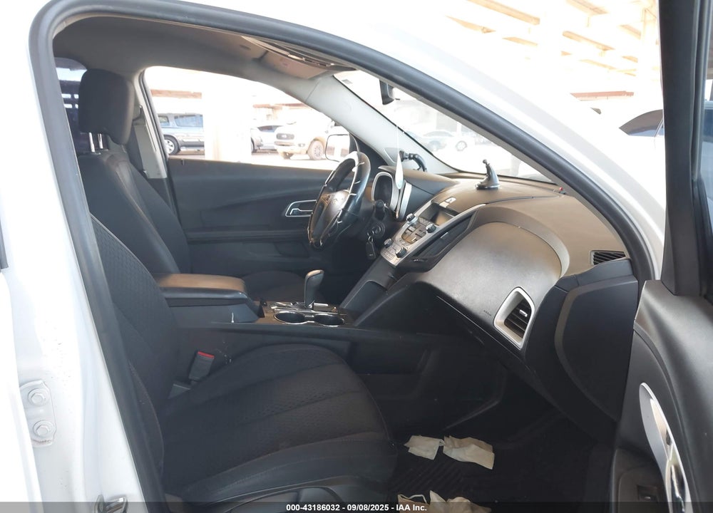 2015 CHEVROLET EQUINOX VIN: 1GNALAEK8FZ138652