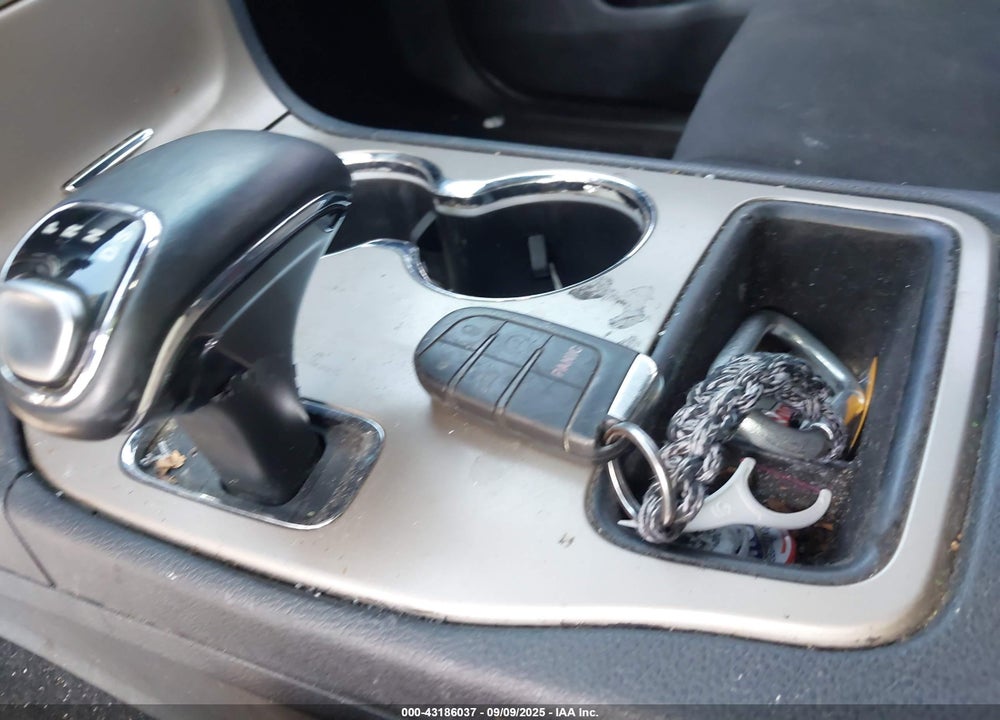 2014 JEEP GRAND CHEROKEE LAREDO VIN: 1C4RJFAG6EC262677