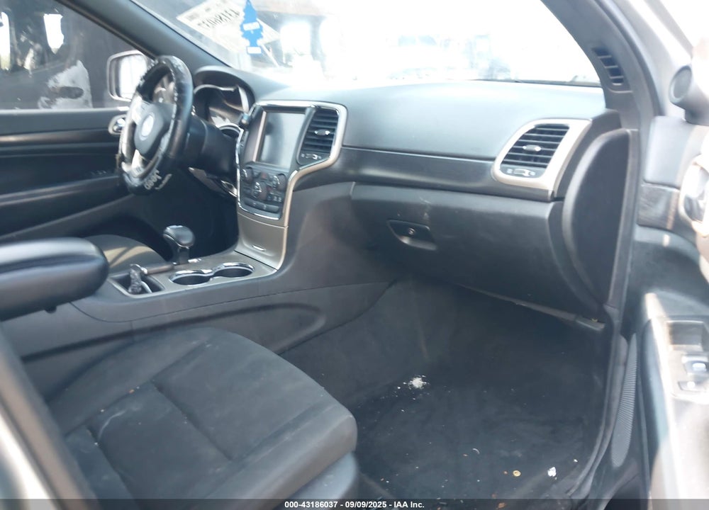 2014 JEEP GRAND CHEROKEE LAREDO VIN: 1C4RJFAG6EC262677