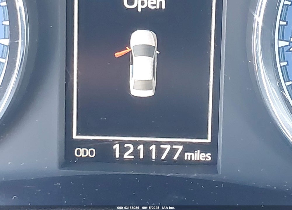 2018 TOYOTA COROLLA VIN: 2T1BURHE3JC013897