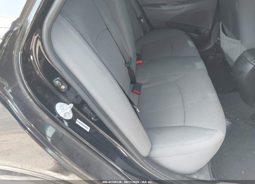 2011 HYUNDAI SONATA GLS VIN: 5NPEB4AC2BH108643