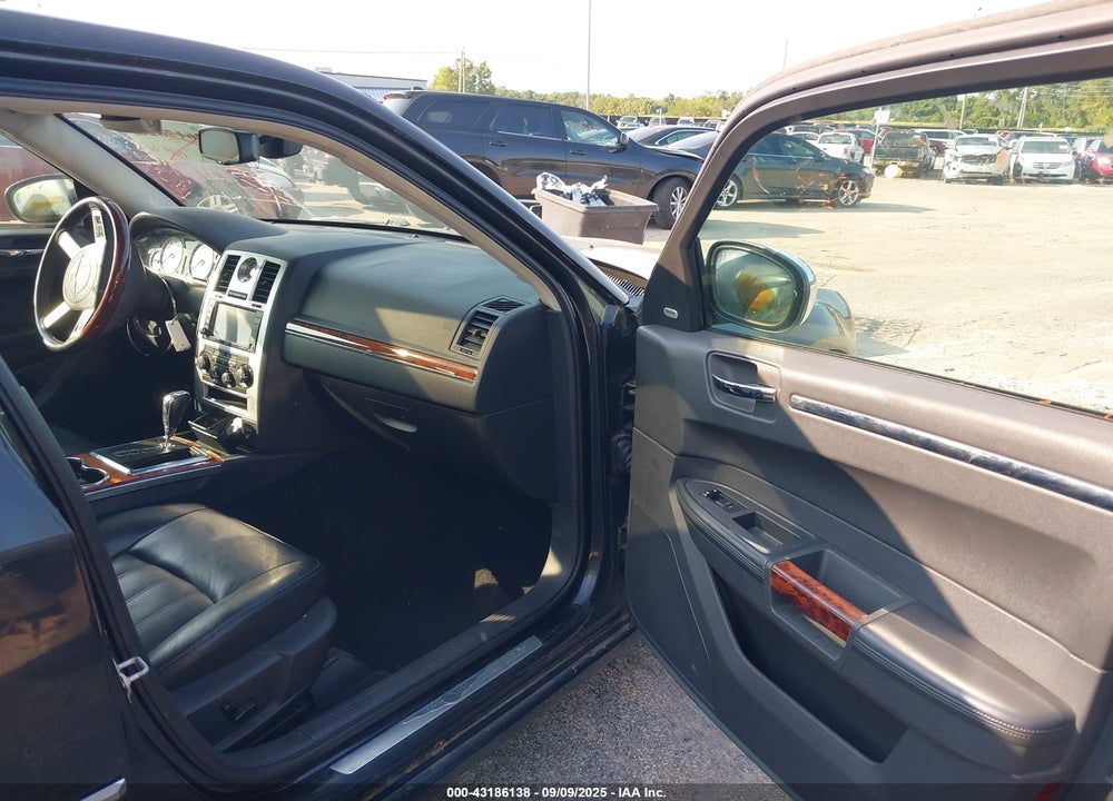 2008 CHRYSLER 300C VIN: 2C3LK63H88H193800