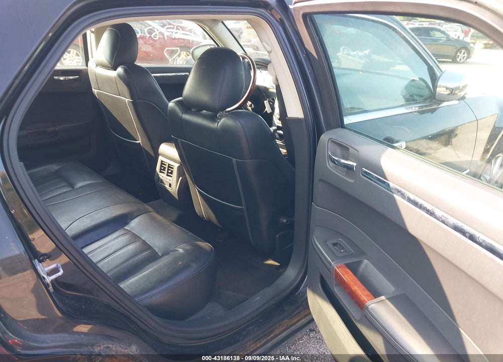 2008 CHRYSLER 300C VIN: 2C3LK63H88H193800