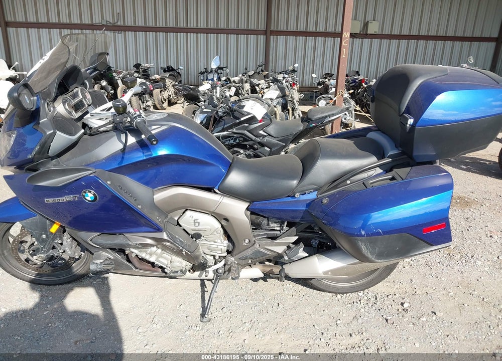 2014 BMW K1600 GT VIN: WB1061106EZX81917