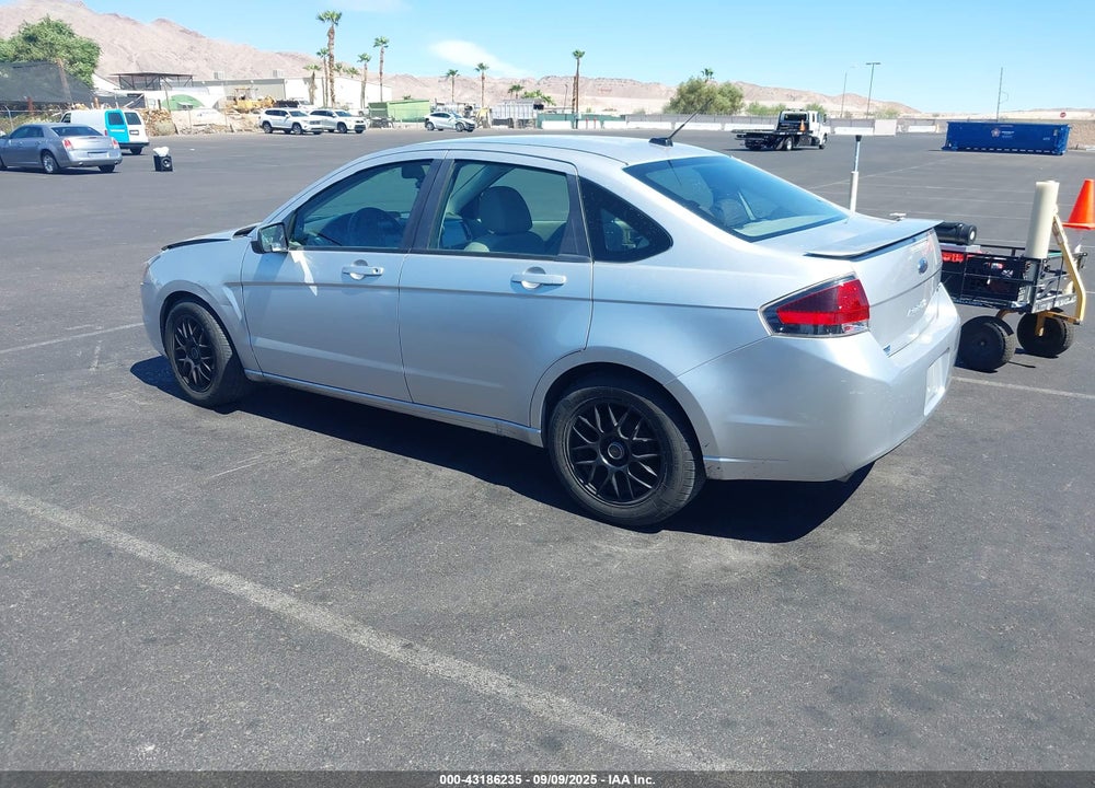 2011 FORD FOCUS SES VIN: 1FAHP3GN0BW134904