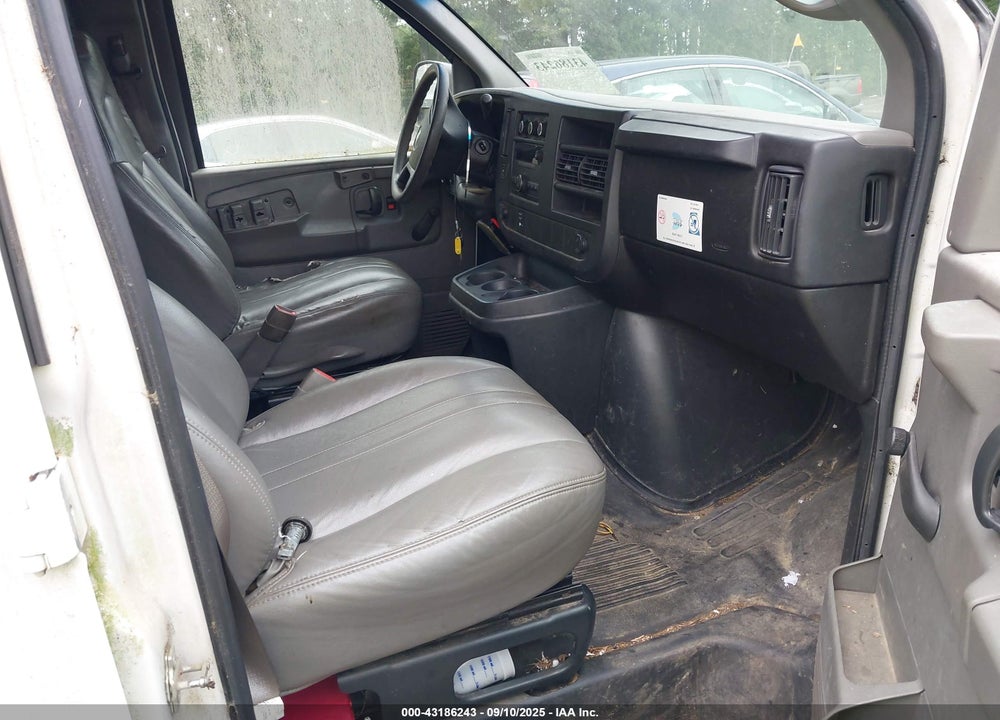 2008 CHEVROLET EXPRESS WORK VAN VIN: 1GCGG25CX81111251