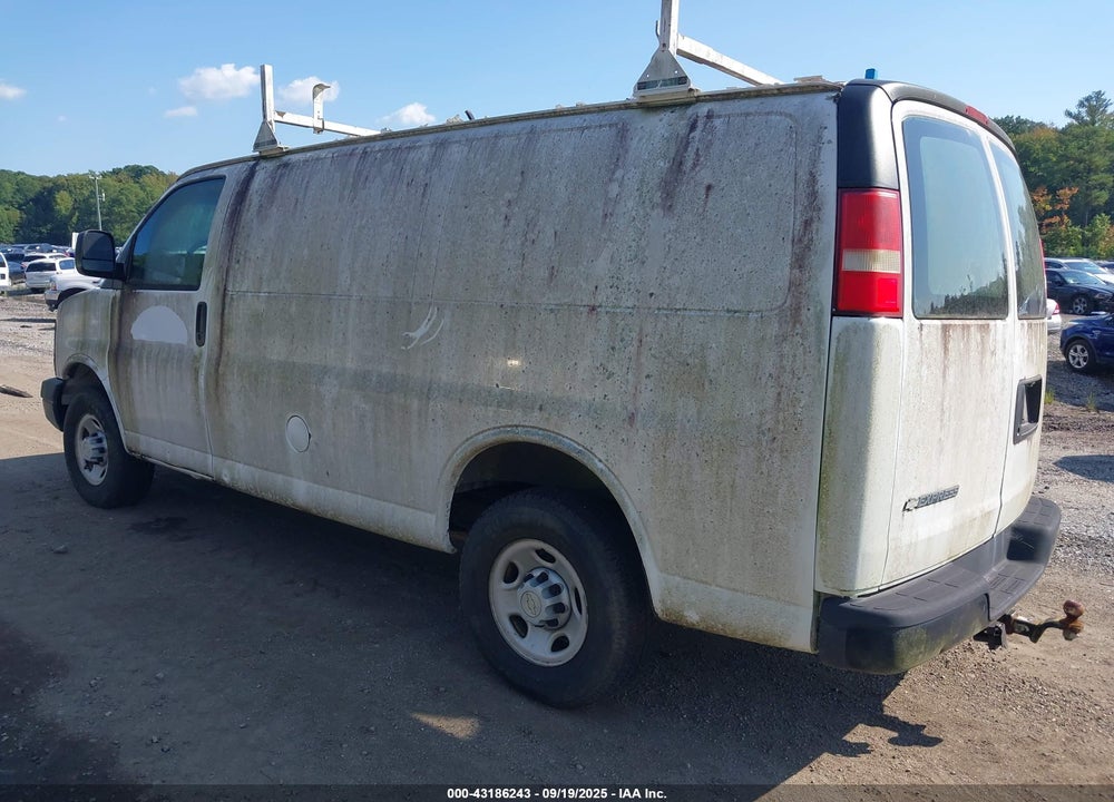 2008 CHEVROLET EXPRESS WORK VAN VIN: 1GCGG25CX81111251