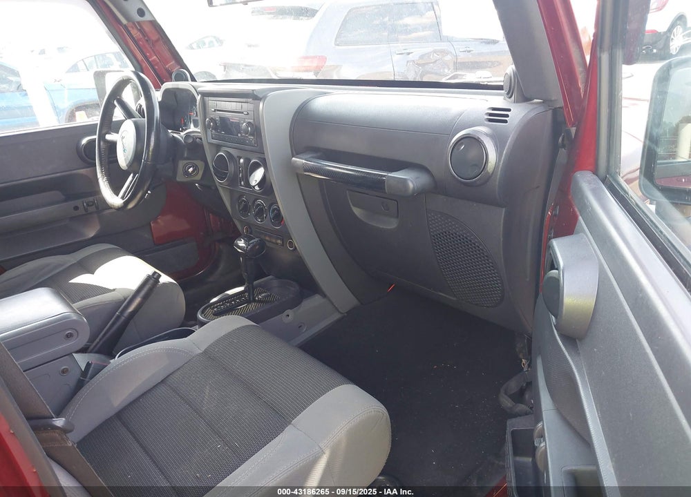 2007 JEEP WRANGLER UNLIMITED X VIN: 1J4GA39167L129128