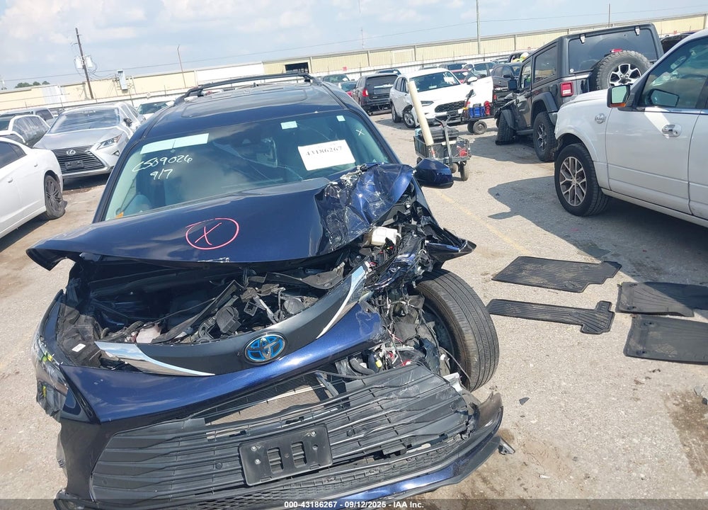 2025 TOYOTA SIENNA VIN: 5TDJRKEC5SS230691