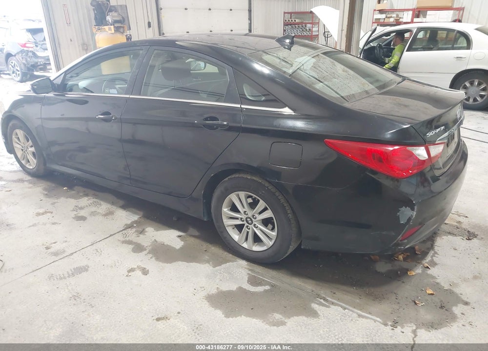 2014 HYUNDAI SONATA VIN: 5NPEB4AC2EH940634