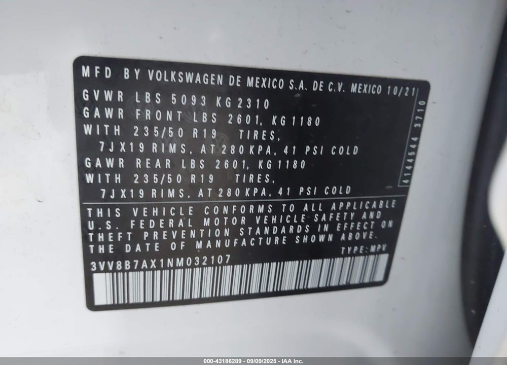 2022 VOLKSWAGEN TIGUAN VIN: 3VV8B7AX1NM032107