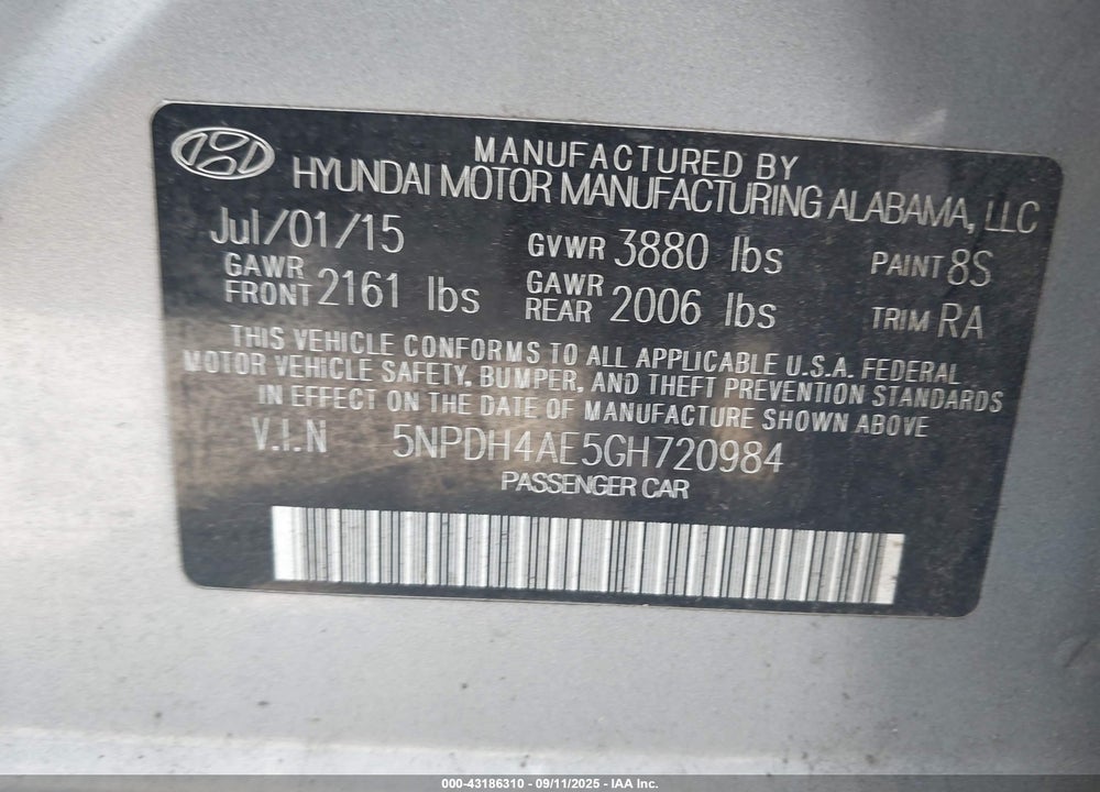2016 HYUNDAI ELANTRA VIN: 5NPDH4AE5GH720984