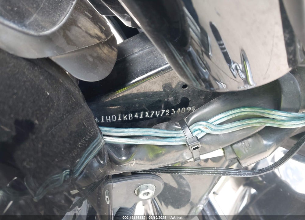 2007 HARLEY-DAVIDSON FLHX VIN: 1HD1KB41X7Y723409