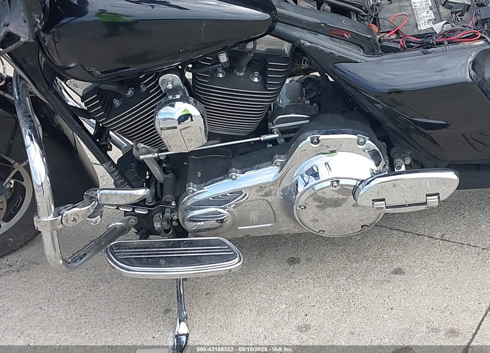 2007 HARLEY-DAVIDSON FLHX VIN: 1HD1KB41X7Y723409