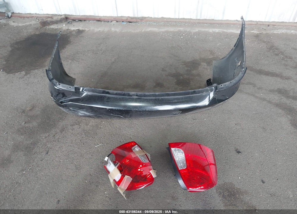 2008 HYUNDAI ACCENT GLS VIN: KMHCN46C68U178888