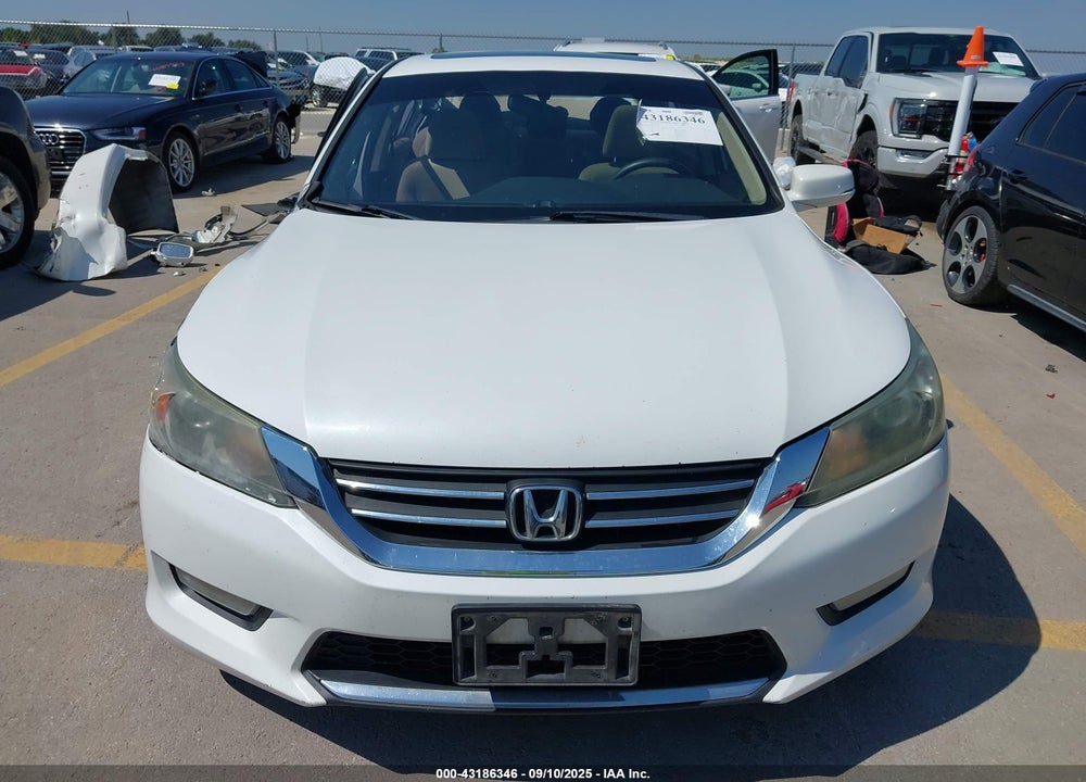 2015 HONDA ACCORD VIN: 1HGCR2F70FA165117