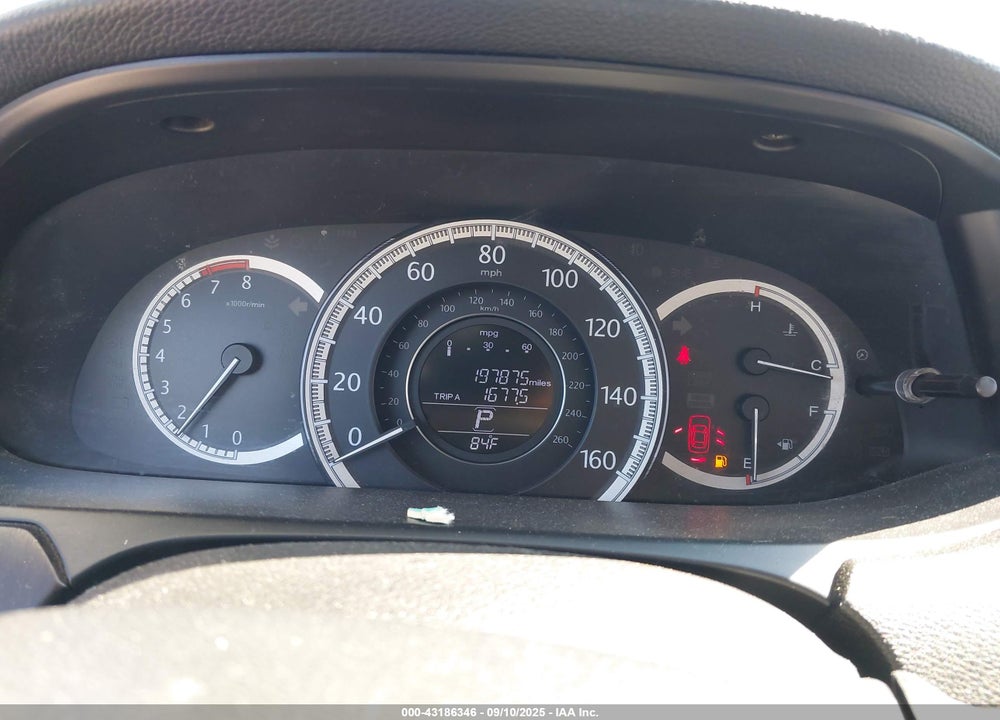 2015 HONDA ACCORD VIN: 1HGCR2F70FA165117