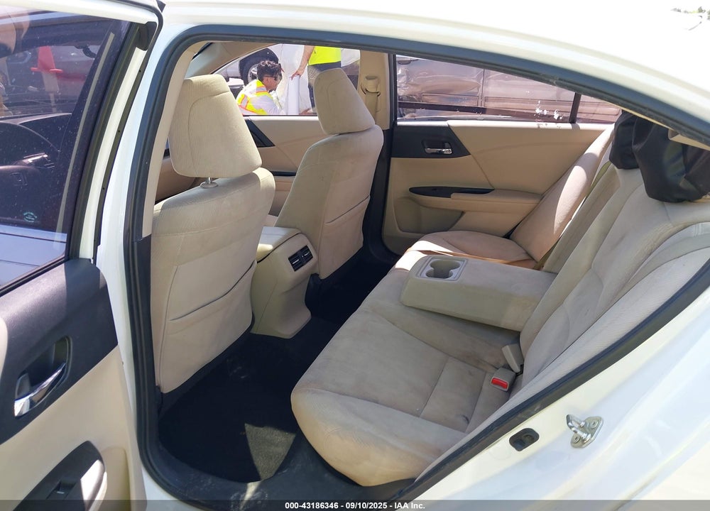2015 HONDA ACCORD VIN: 1HGCR2F70FA165117