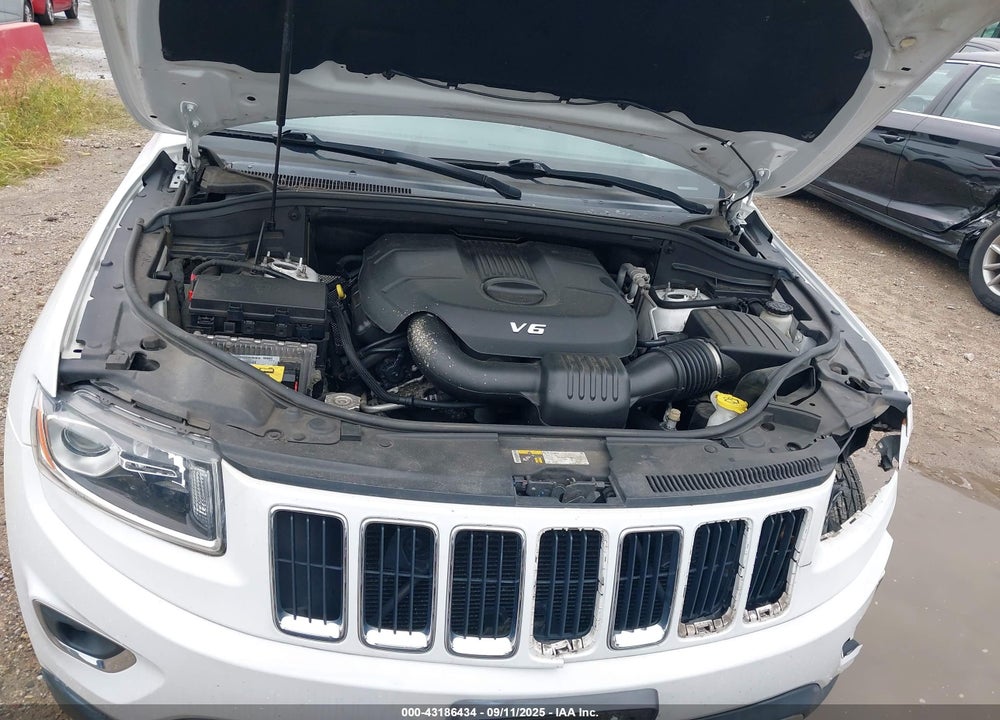 2015 JEEP GRAND CHEROKEE VIN: 1C4RJFBG8FC664264