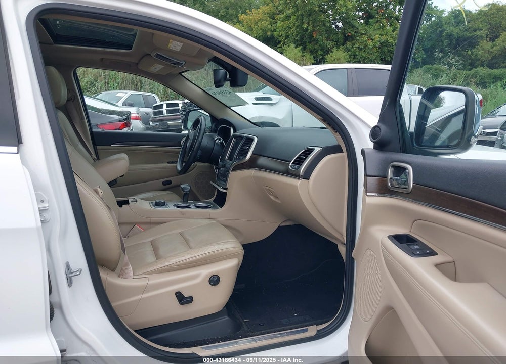 2015 JEEP GRAND CHEROKEE VIN: 1C4RJFBG8FC664264