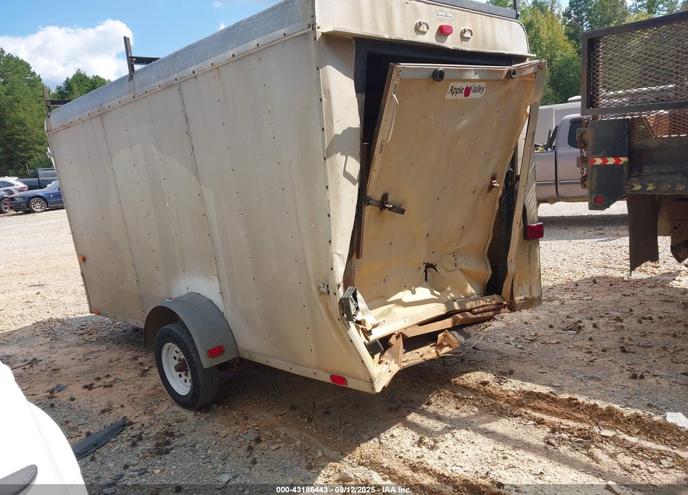 2000 TRAILER ENCLOSED TANDEM AXLE VIN: 5D4EB12191G001356