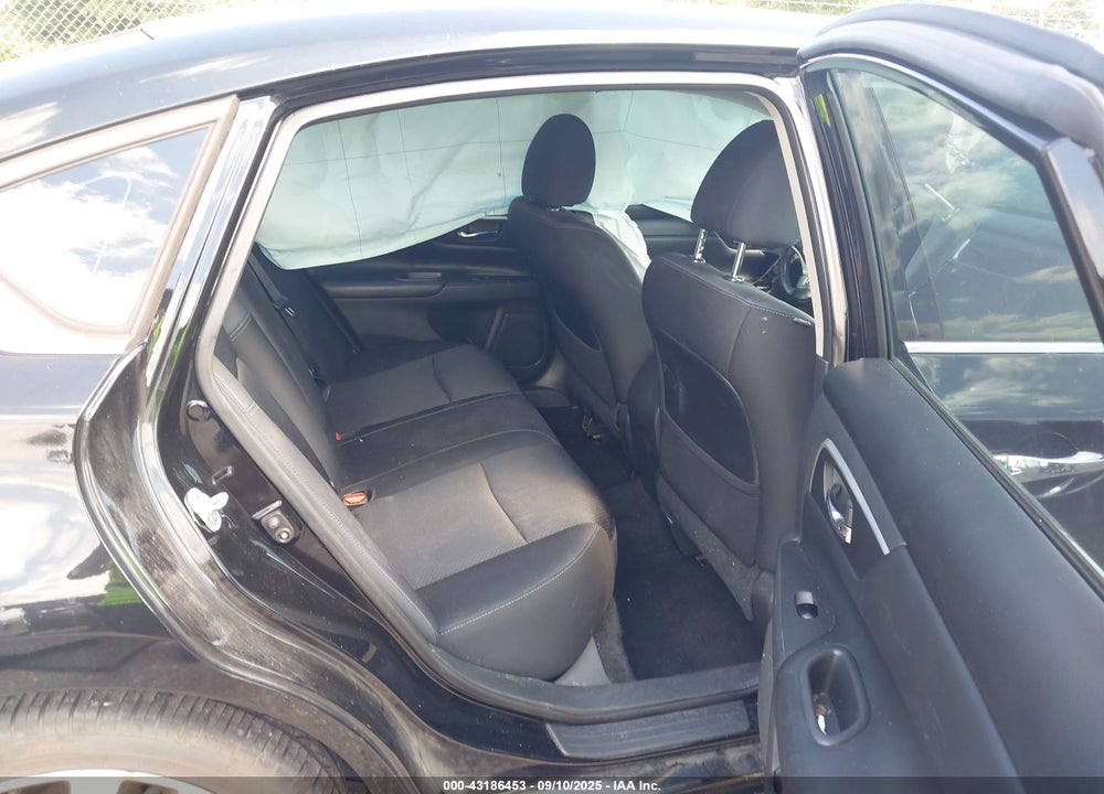 2017 NISSAN ALTIMA VIN: 1N4AL3AP0HC116680