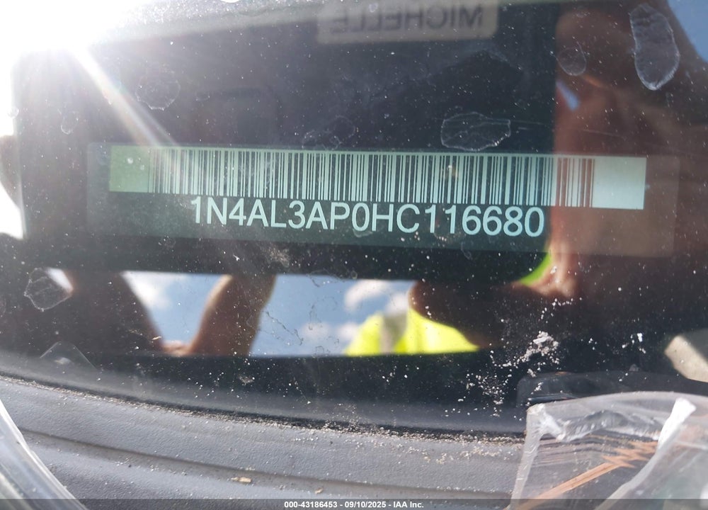 2017 NISSAN ALTIMA VIN: 1N4AL3AP0HC116680