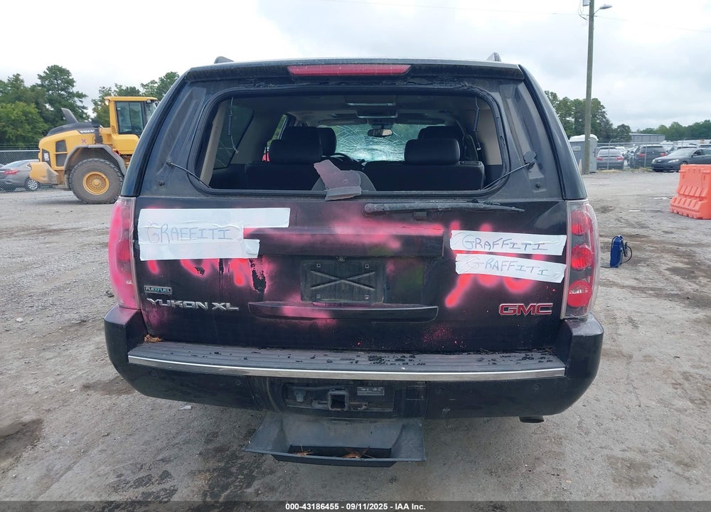 2012 GMC YUKON XL VIN: 1GKS2MEFXCR270056