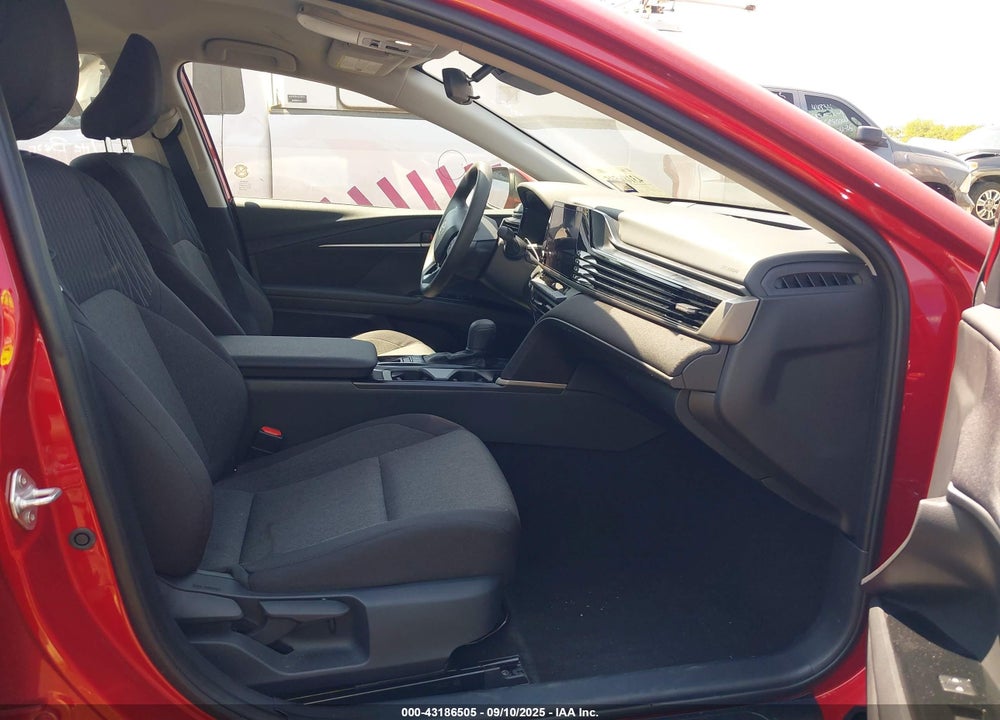 2025 TOYOTA CAMRY VIN: 4T1DAACK9SU132702