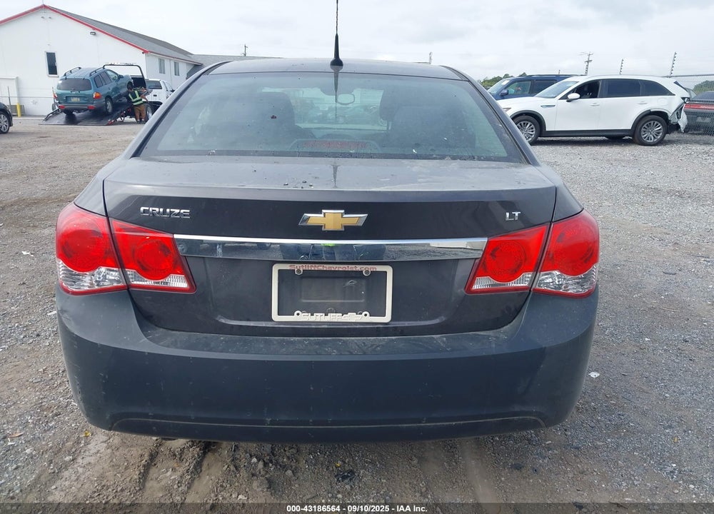 2014 CHEVROLET CRUZE VIN: 1G1PC5SB8E7338769