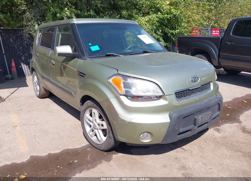 2010 KIA SOUL + VIN: KNDJT2A20A7043043