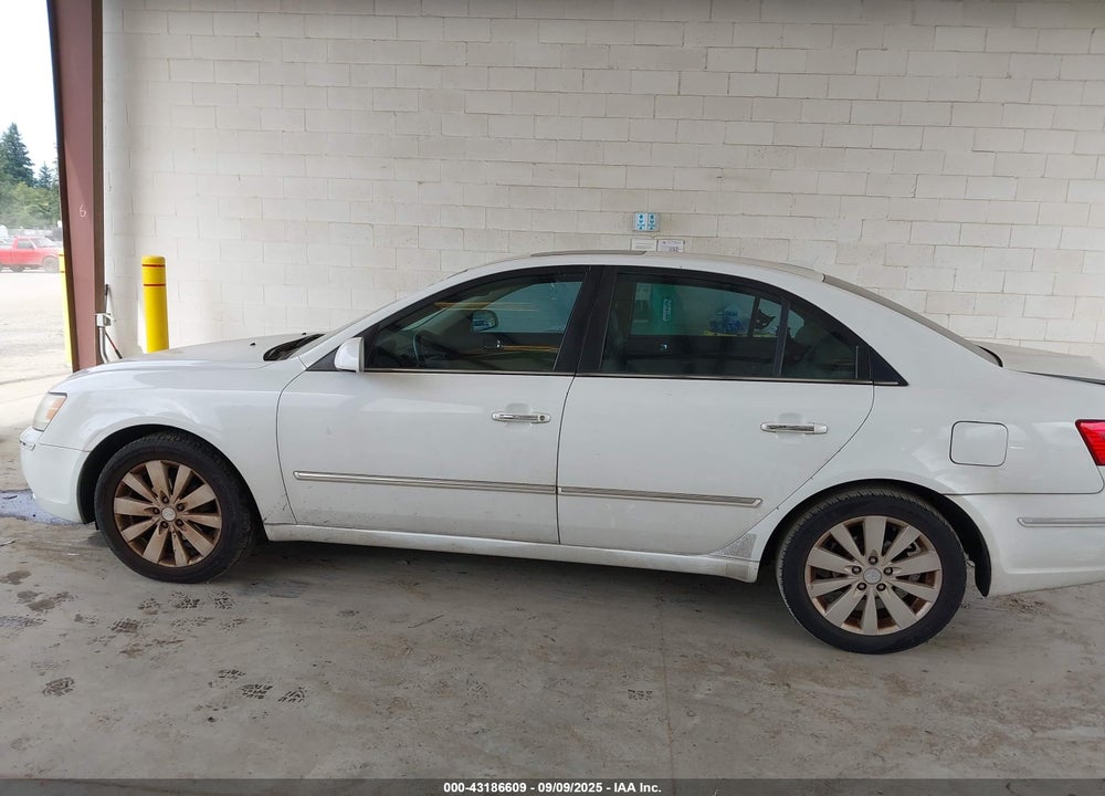 2009 HYUNDAI SONATA LIMITED VIN: 5NPEU46C89H500815