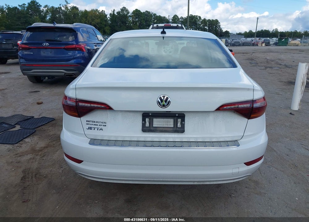 2019 VOLKSWAGEN JETTA VIN: 3VWE57BU8KM249630