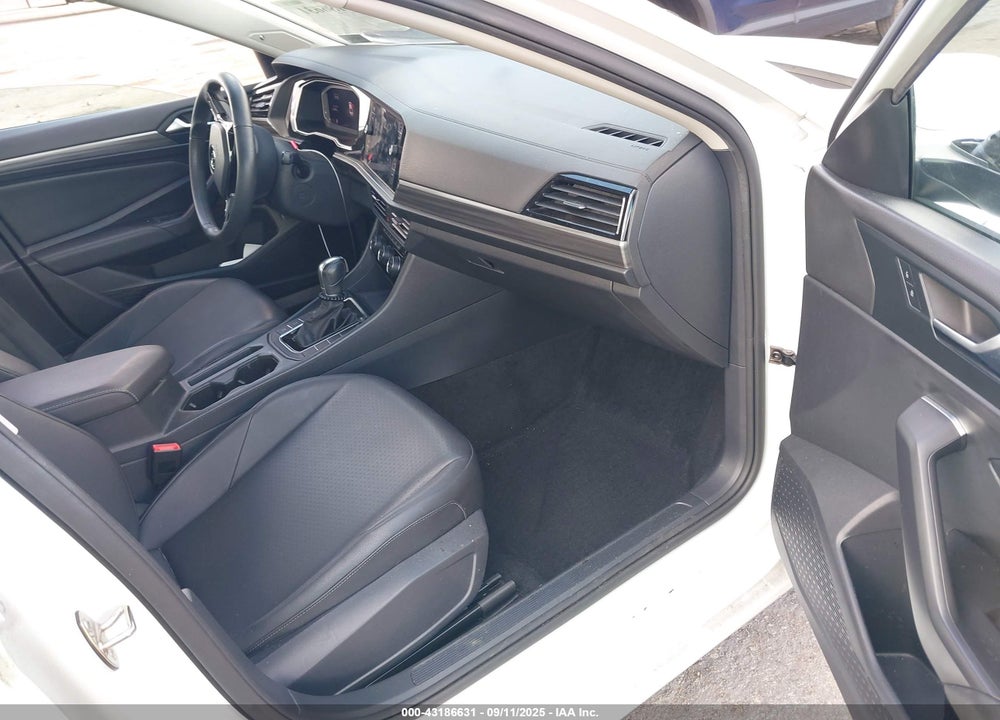 2019 VOLKSWAGEN JETTA VIN: 3VWE57BU8KM249630