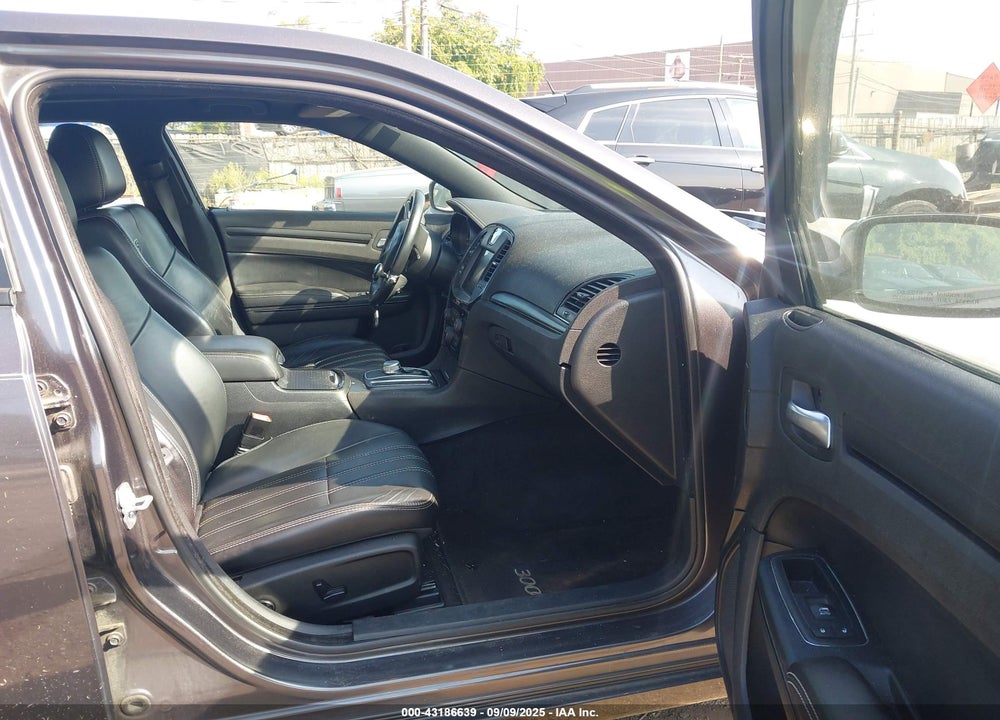 2015 CHRYSLER 300 VIN: 2C3CCAGG0FH899559