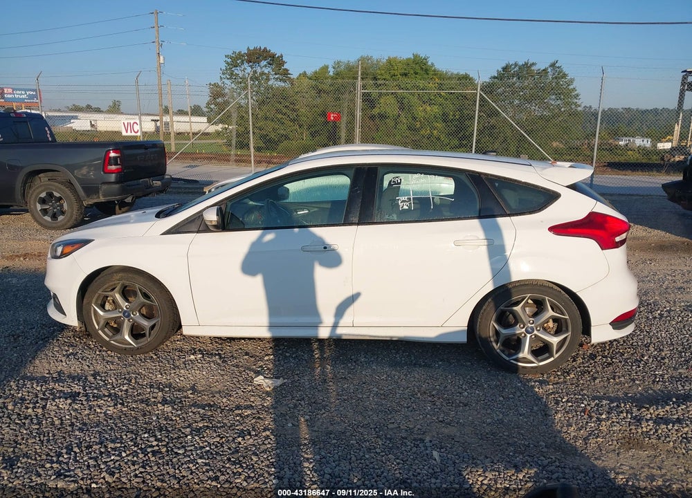 2018 FORD FOCUS ST VIN: 1FADP3L95JL232334
