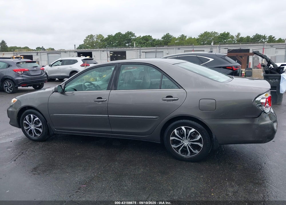 2005 TOYOTA CAMRY XLE VIN: 4T1BE30K55U986098