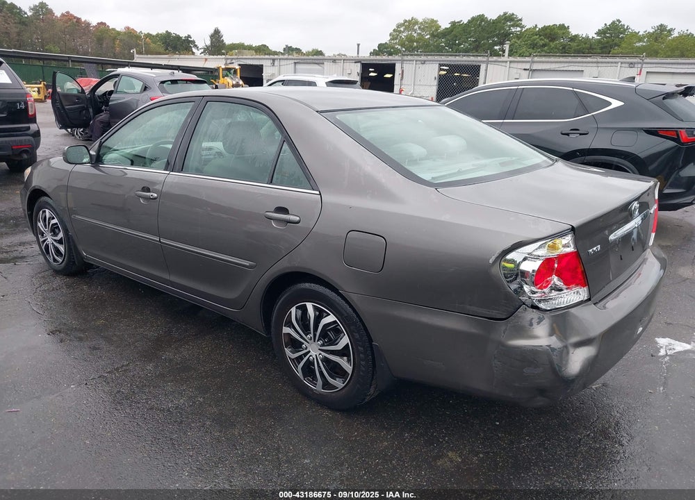 2005 TOYOTA CAMRY XLE VIN: 4T1BE30K55U986098