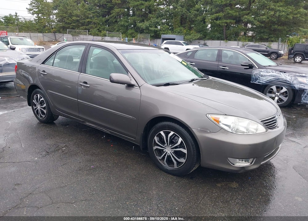 2005 TOYOTA CAMRY XLE VIN: 4T1BE30K55U986098