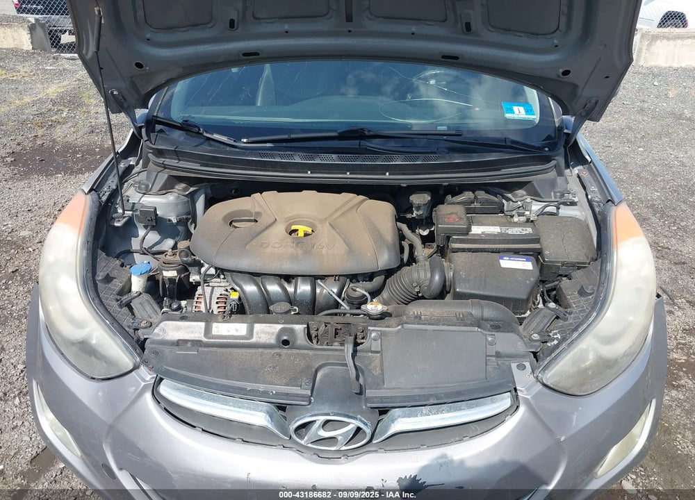 2013 HYUNDAI ELANTRA VIN: KMHDH4AEXDU937606