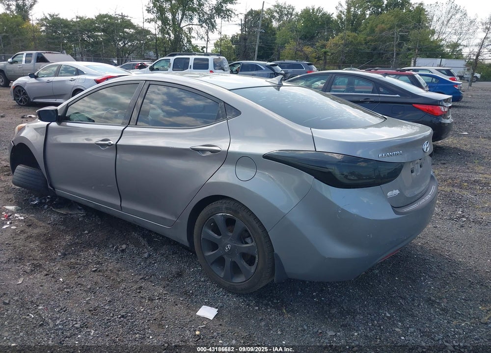 2013 HYUNDAI ELANTRA VIN: KMHDH4AEXDU937606