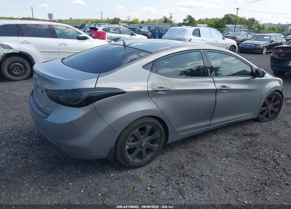 2013 HYUNDAI ELANTRA VIN: KMHDH4AEXDU937606