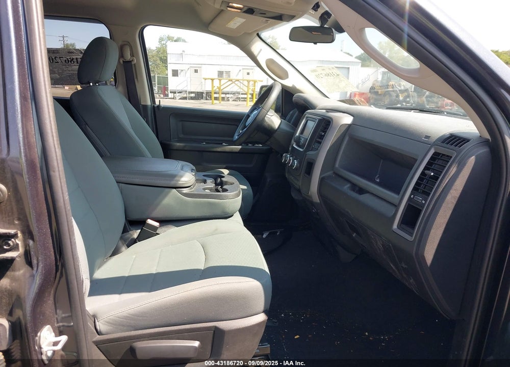 2017 RAM 1500 VIN: 1C6RR7FT7HS688996