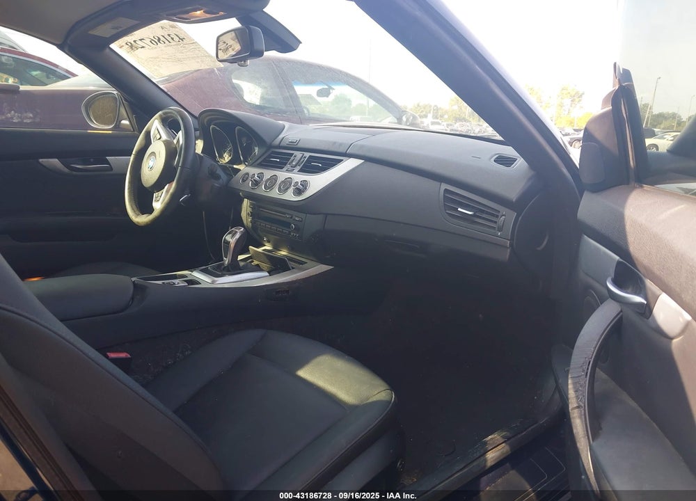 2013 BMW Z4 VIN: WBALL5C53DJ103824