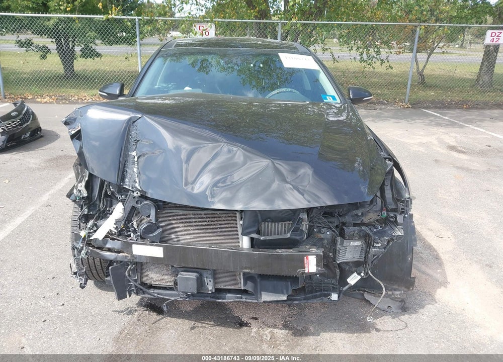 2020 KIA OPTIMA VIN: 5XXGU4L1XLG413254