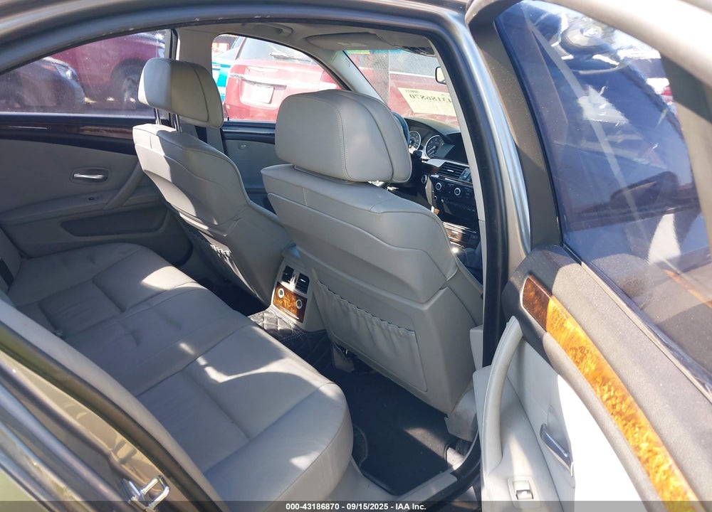 2008 BMW 5 SERIES VIN: WBANW53518CT54092
