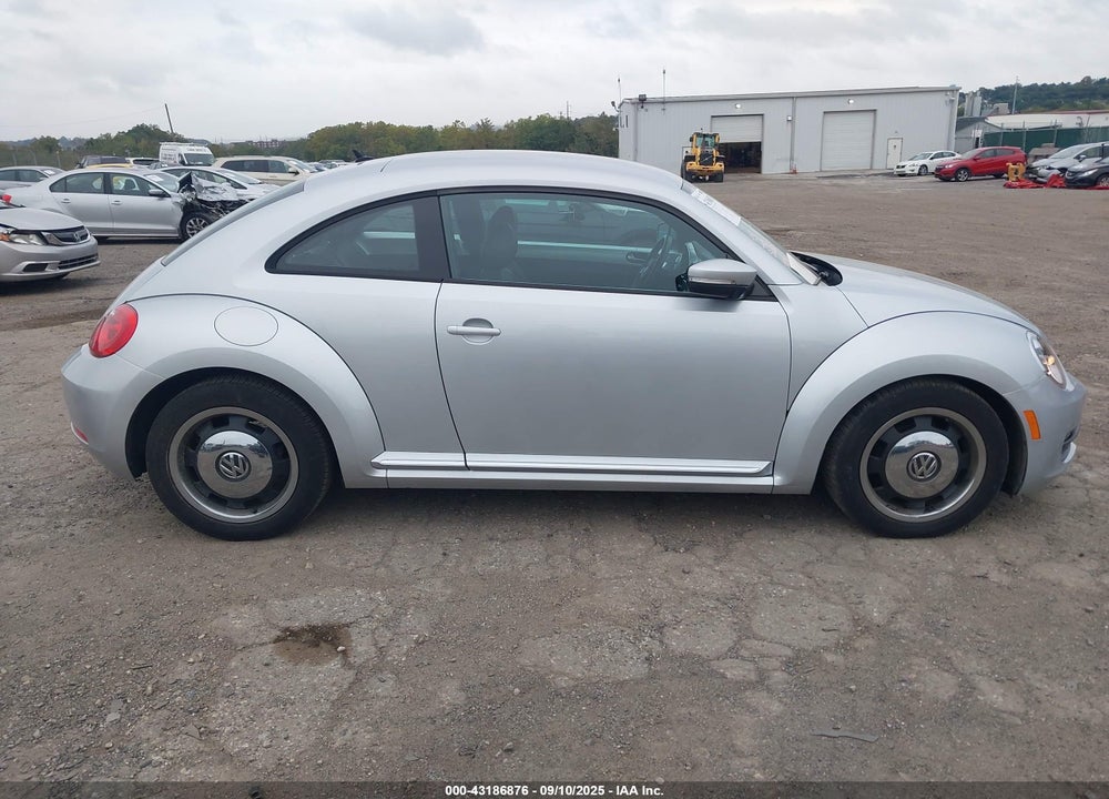 2012 VOLKSWAGEN BEETLE VIN: 3VWJP7ATXCM628289