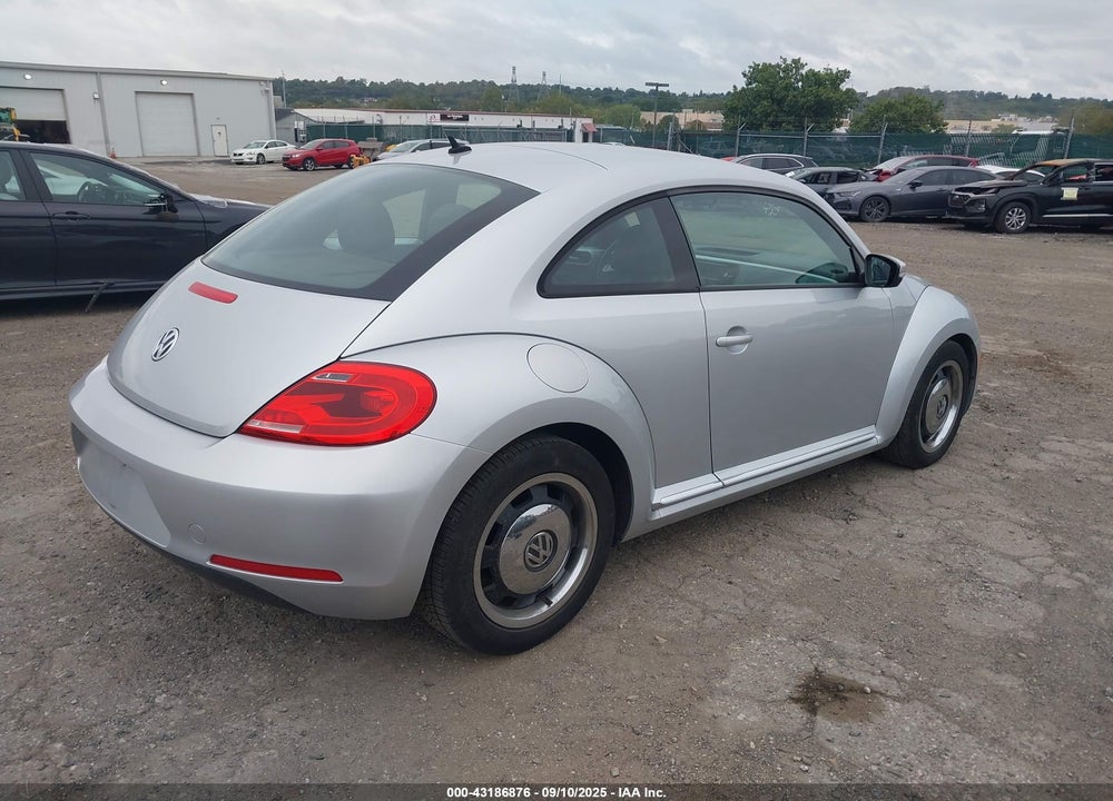 2012 VOLKSWAGEN BEETLE VIN: 3VWJP7ATXCM628289
