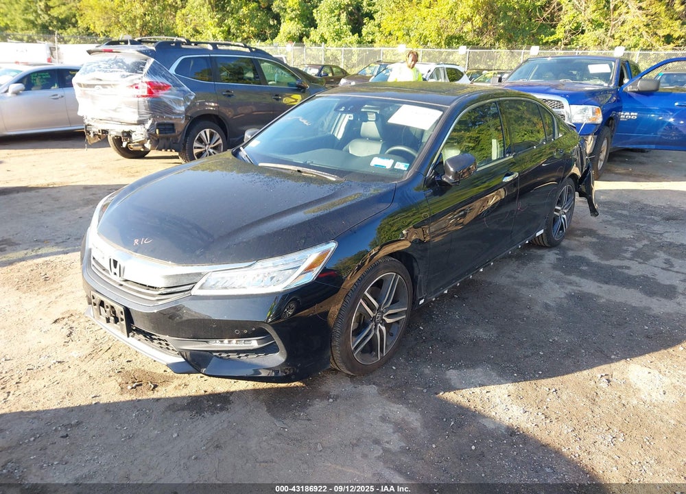 2016 HONDA ACCORD VIN: 1HGCR3F97GA028247